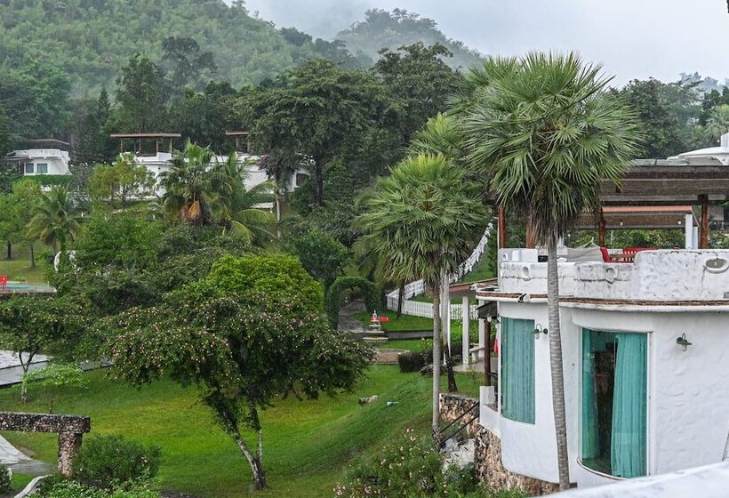 Swiss Valley Hip Resort