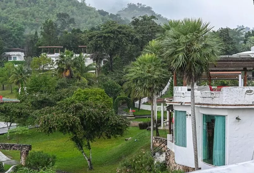 Swiss Valley Hip Resort