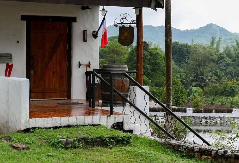 Swiss Valley Hip Resort