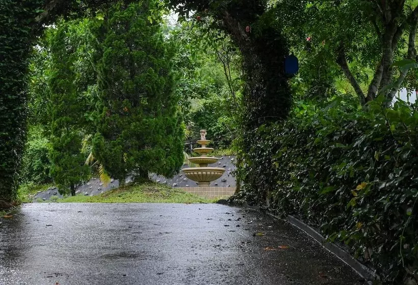 Swiss Valley Hip Resort