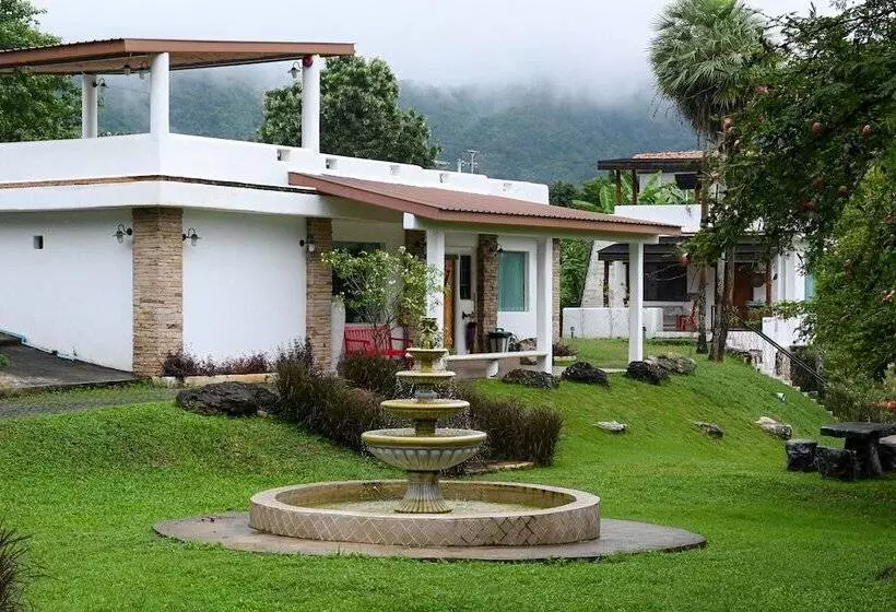 Swiss Valley Hip Resort