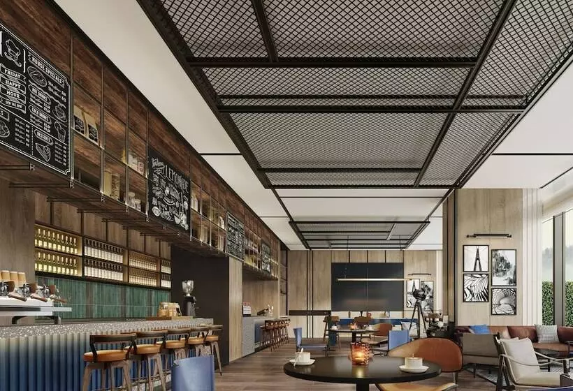 ホテル Four Points By Sheraton Chongqing North Railway Station