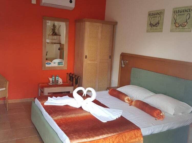 ユースホステル Jakuzzi