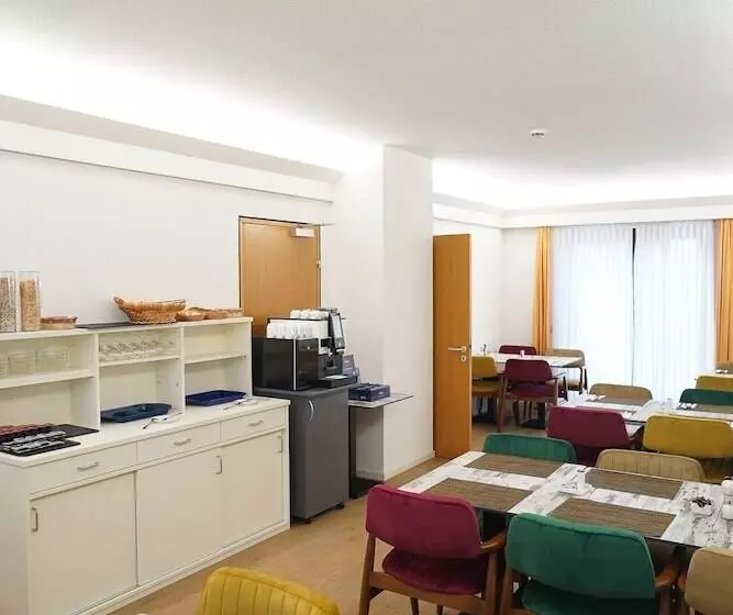 ベッドアンドブレックファースト Ap Hotel Mannheim Viernheim Am Kapellenberg