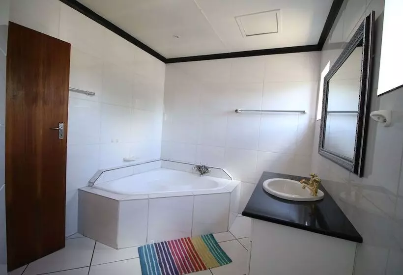 Aamiaismajoitus (B&B) Waterfall Guesthouse