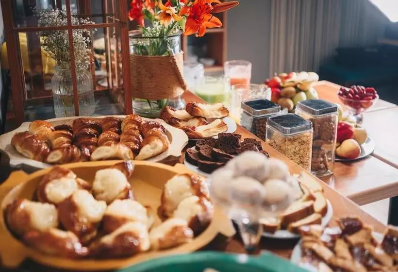 Hotelli Lg Golden Suites