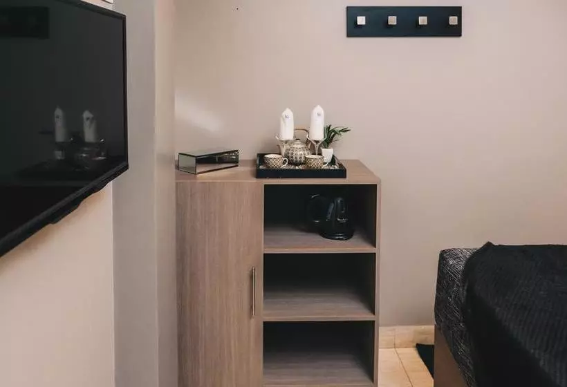 Hotelli Lg Golden Suites