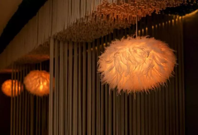 Hotelli Lg Golden Suites