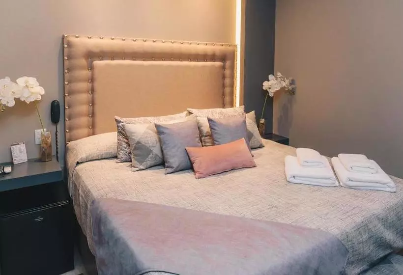 Hotelli Lg Golden Suites