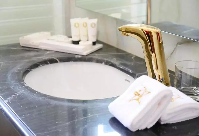 هتل Lumiere Des Etoile