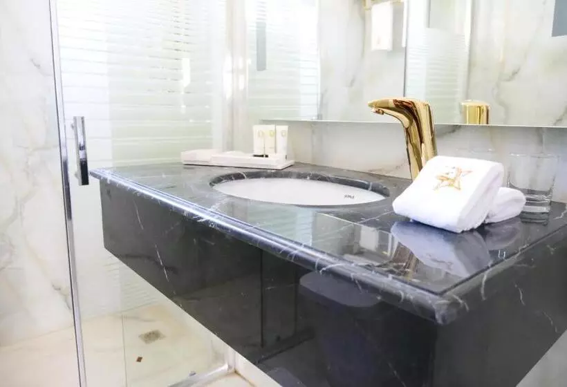 هتل Lumiere Des Etoile