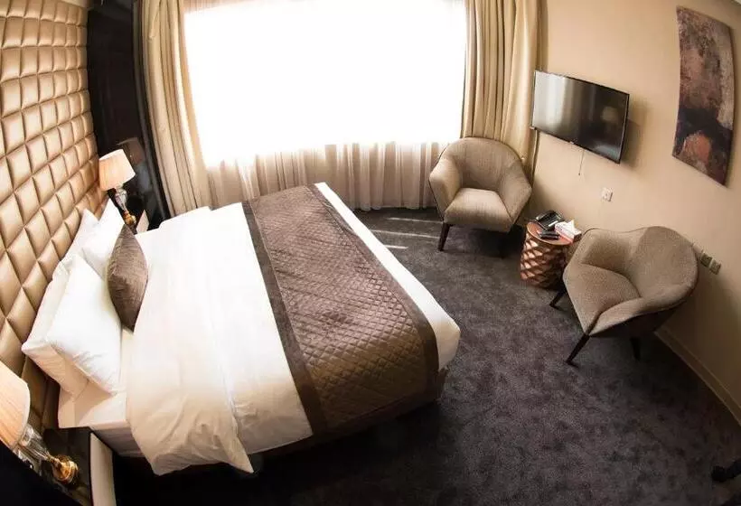 هتل Lumiere Des Etoile