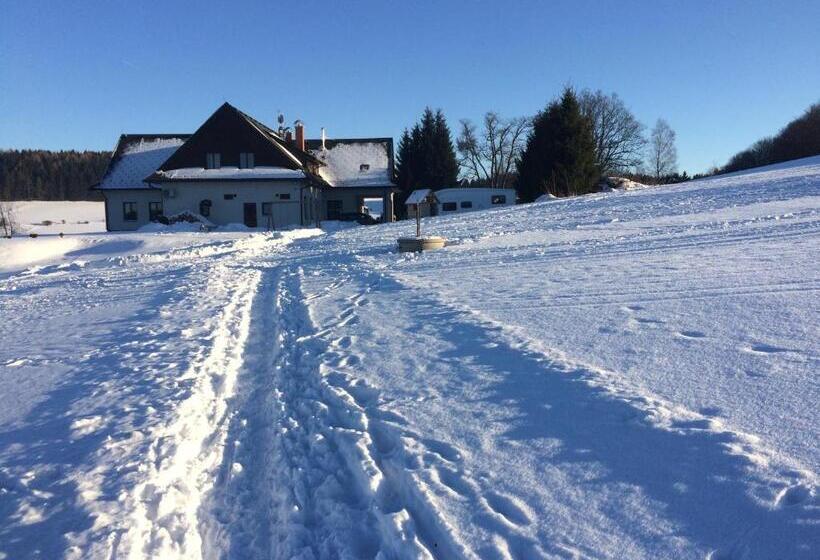 فندق Penzion Pod Dratnikem