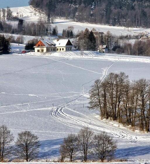 فندق Penzion Pod Dratnikem