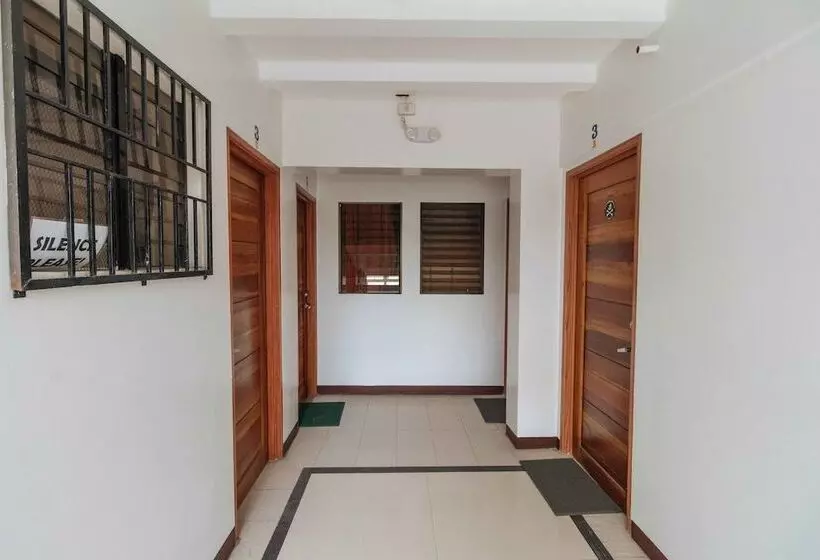 Hotelli Reddoorz At Dbuilders Rooms Ph1 Taguig