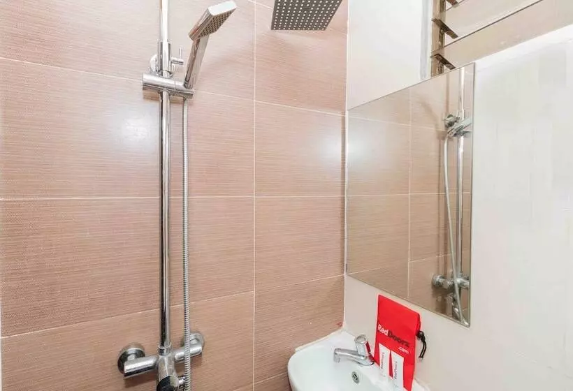 Hotelli Reddoorz At Dbuilders Rooms Ph1 Taguig
