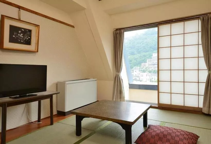 Ryokan Riverside Uedakan