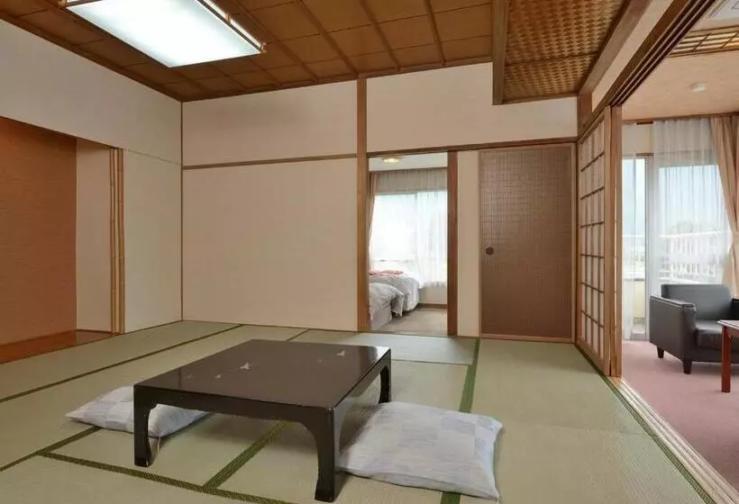 Ryokan Riverside Uedakan