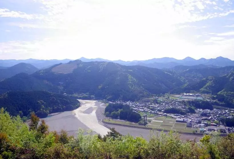 ユースホステル Kumano Backpackers