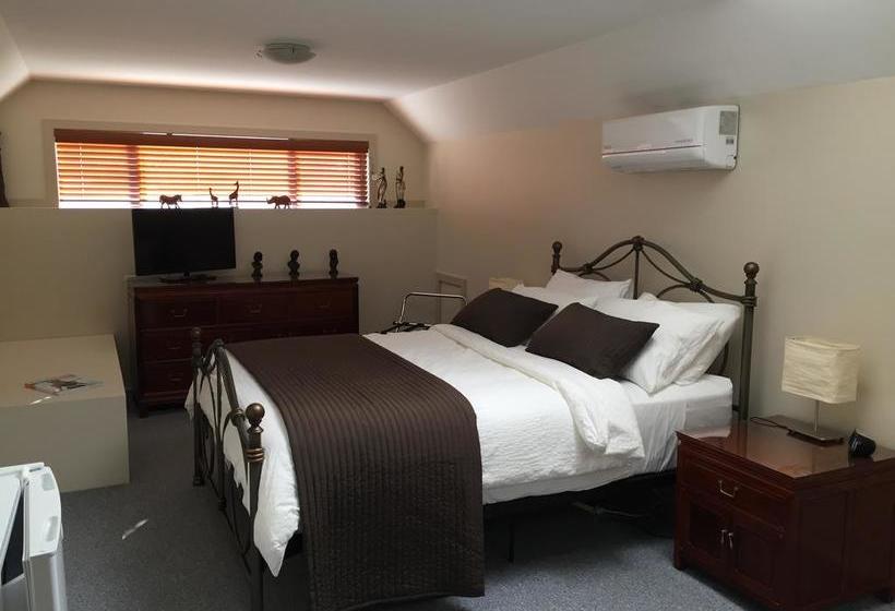 住宿加早餐 Atina Rocks Country Homestead