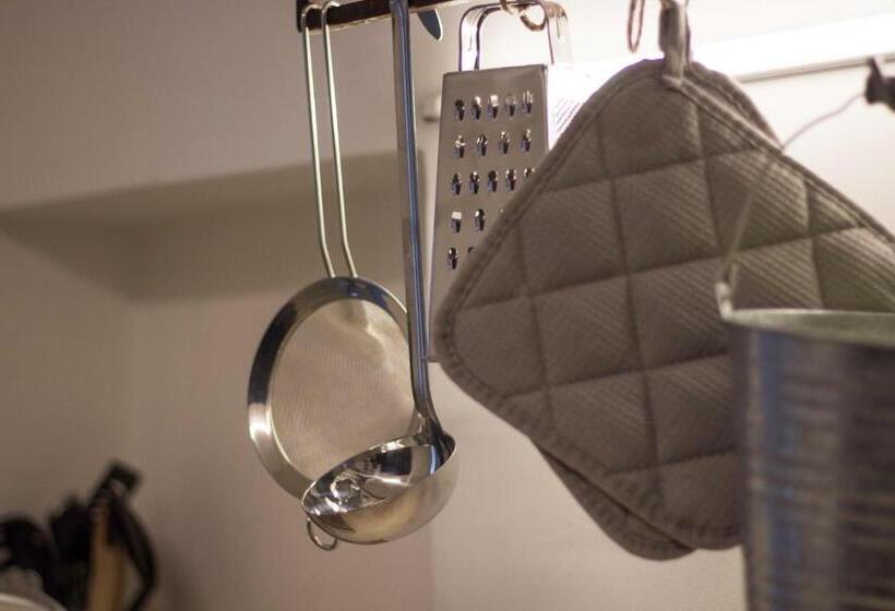 Bed and Breakfast Eremo Guest House Housea Travel