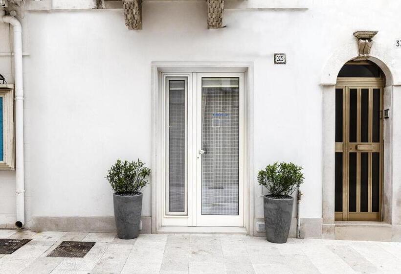 Bed and Breakfast Eremo Guest House Housea Travel