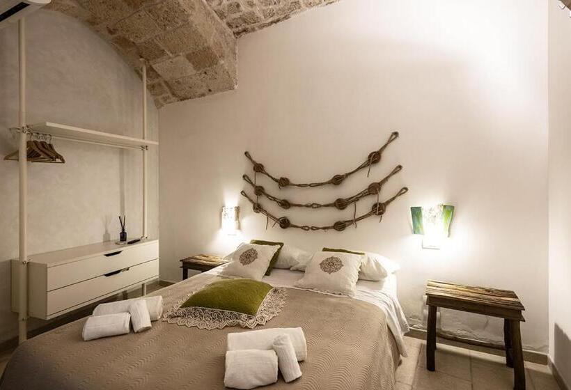 Bed and Breakfast Eremo Guest House Housea Travel