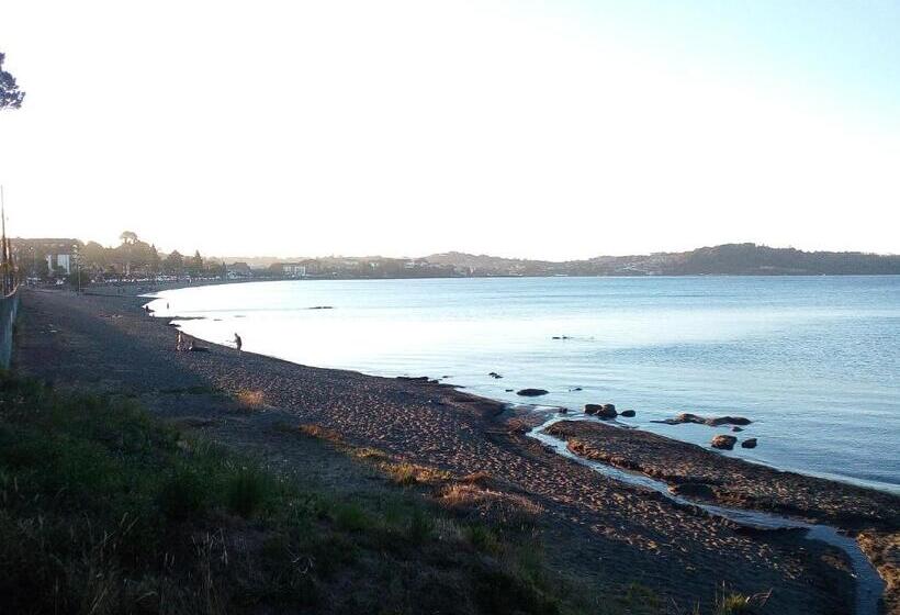 تختخواب و صبحانه Hostal Climb House