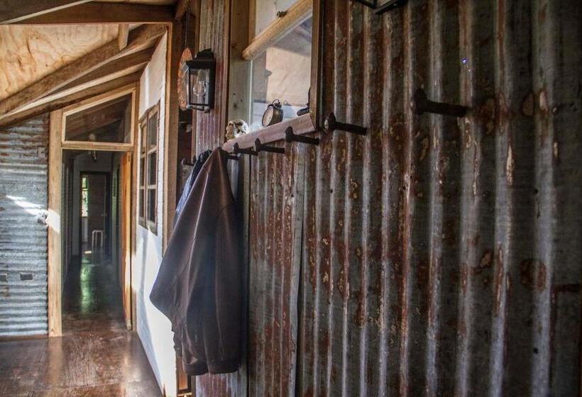 تختخواب و صبحانه Hostal Climb House