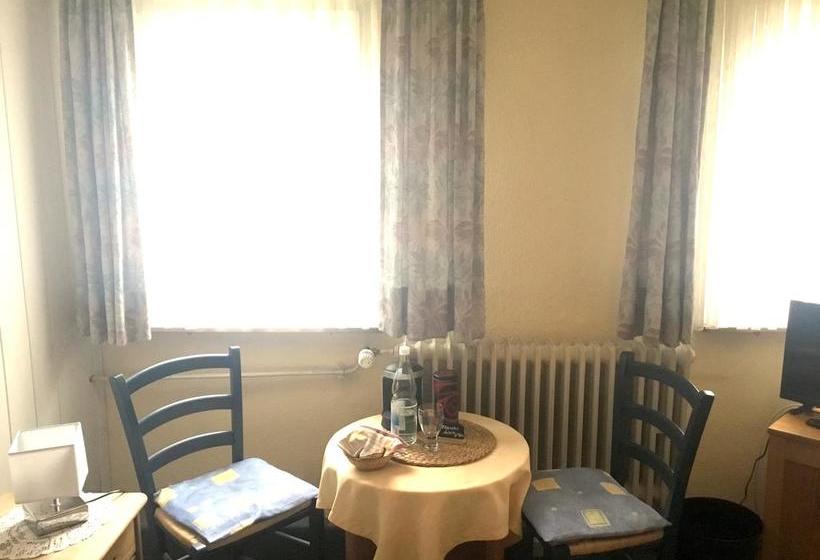 مبيت وإفطار Zur Reblaus