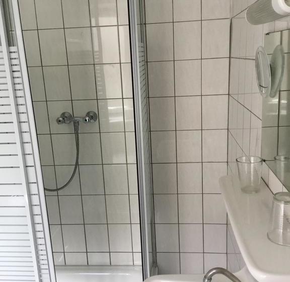 مبيت وإفطار Zur Reblaus