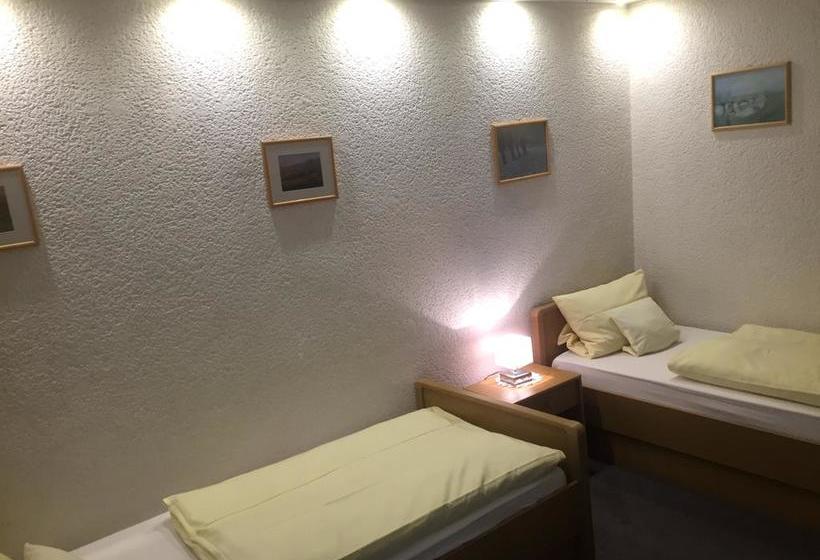 مبيت وإفطار Zur Reblaus