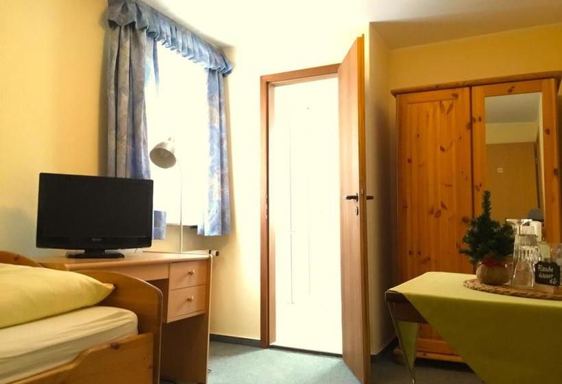 مبيت وإفطار Zur Reblaus