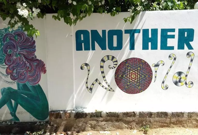 ホテル Another World