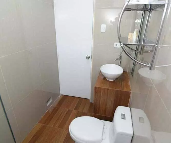 هتل Escala Urban