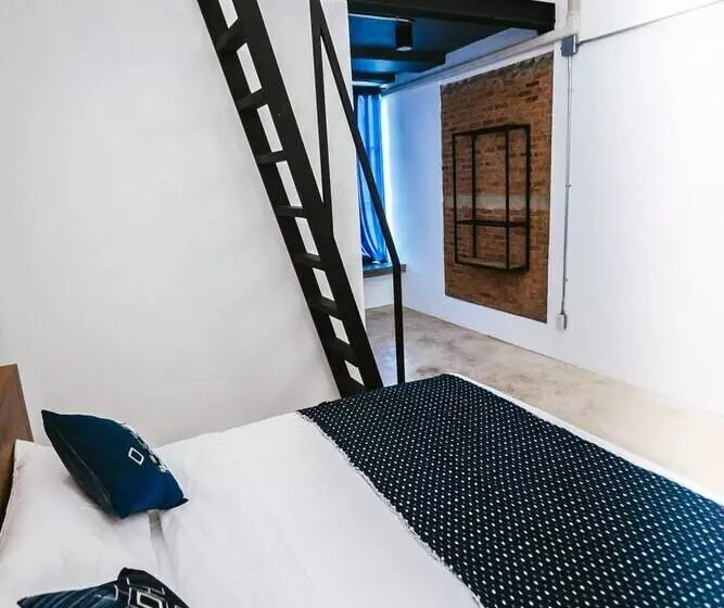 هتل Hug Inn Phrae