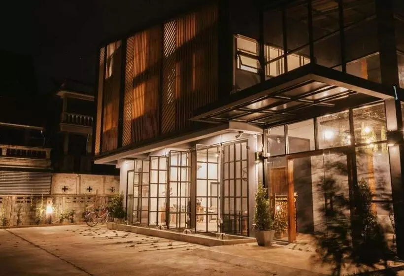 هتل Hug Inn Phrae