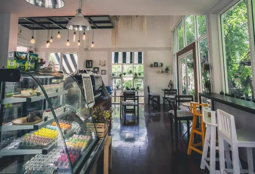 هتل Hug Inn Phrae