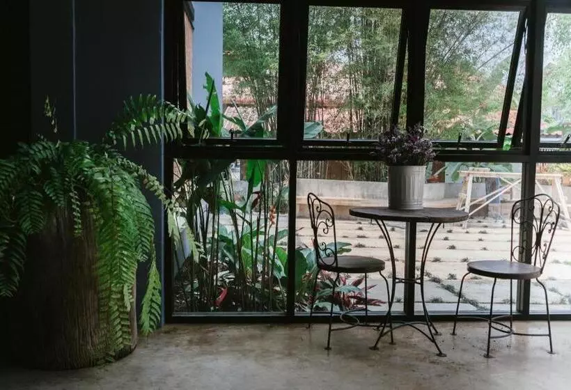 هتل Hug Inn Phrae