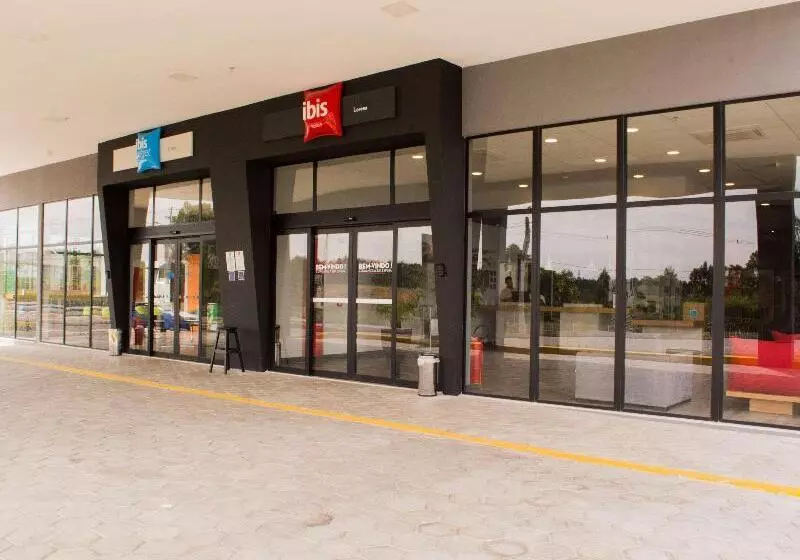 ホテル Ibis Lorena  Circuito Da Fe