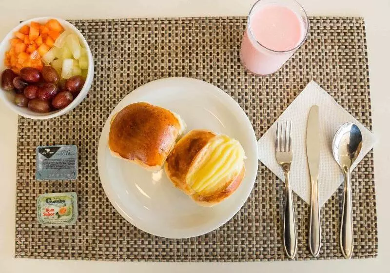 ホテル Ibis Lorena  Circuito Da Fe