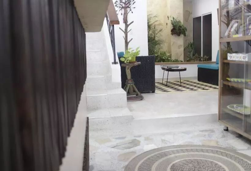 ホテル Iraka Zenu