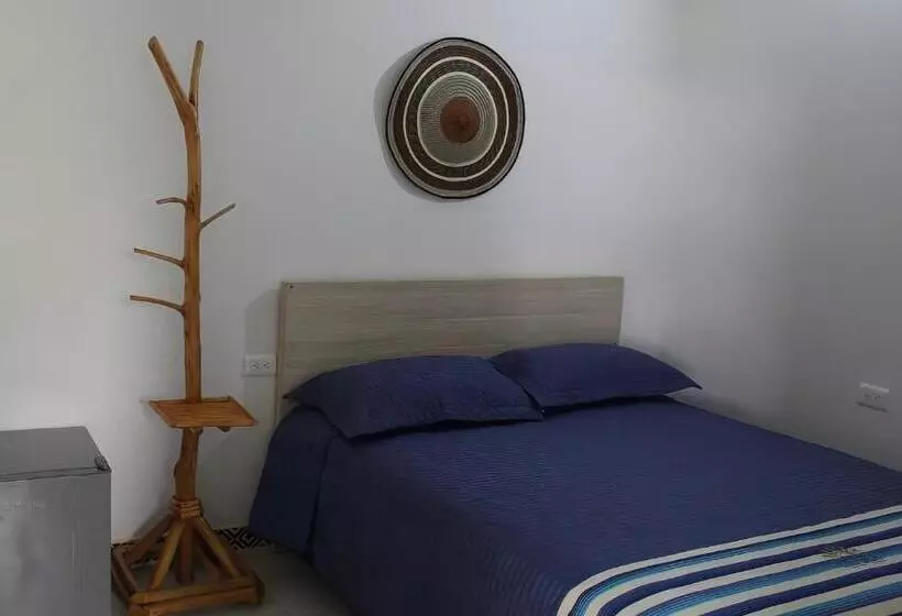 ホテル Iraka Zenu