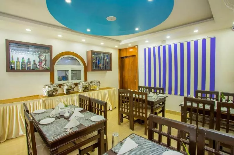 هتل Lakeside Pvt. Ltd