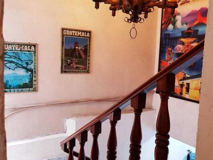 هتل Metropolitano