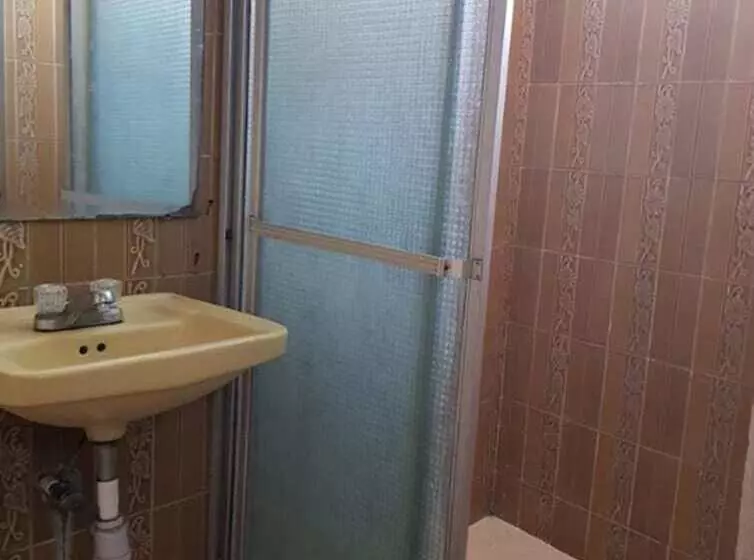 هتل Metropolitano