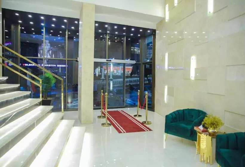 هتل Spark Plaza