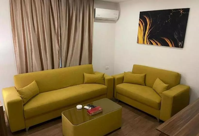 هتل Spark Plaza