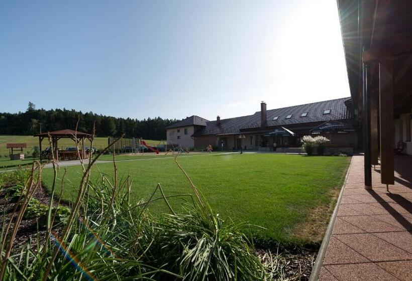 Курорт Wellness Penzion Medličky