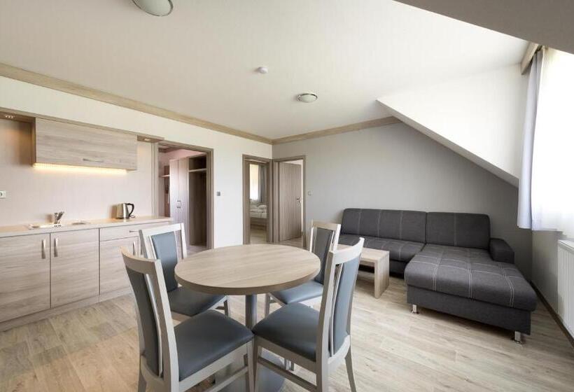 Курорт Wellness Penzion Medličky